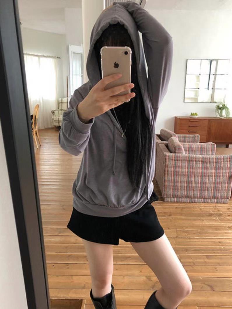 低領口薄款連帽上衣